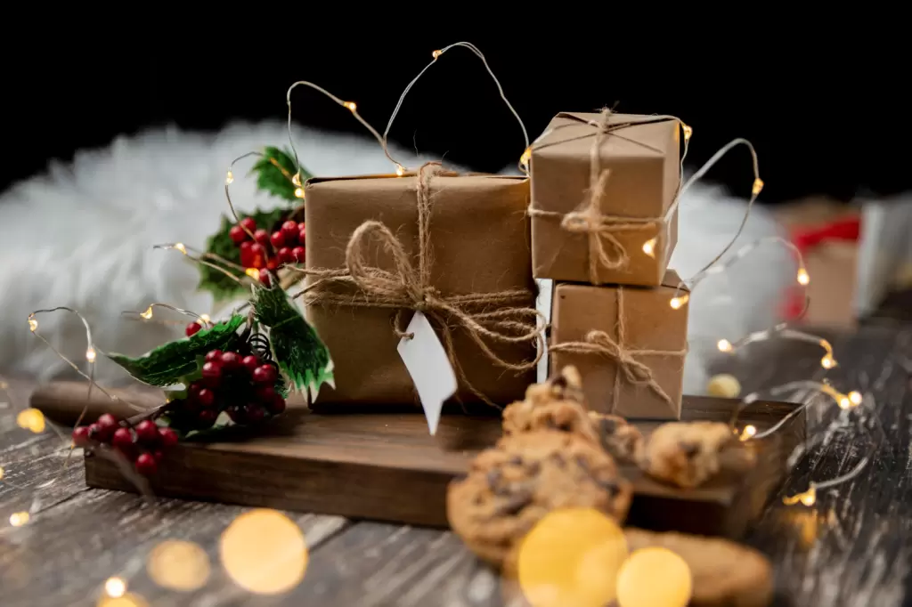 Prezenty na wigilię firmową – czy warto je wręczać?