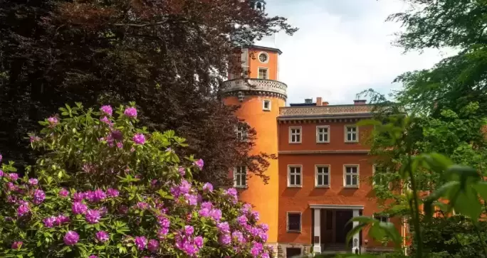 Przestrzenie spotkań biznesowych posiadające zabytkową architekturę