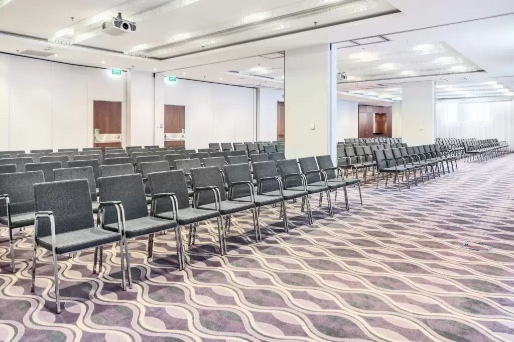 Gdzie zorganizuje imprezę firmową połączoną ze szkoleniem na 200 osób w regionie pomorskim?