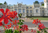 Pa�ac w Paszk�wce**** k/Krak�w