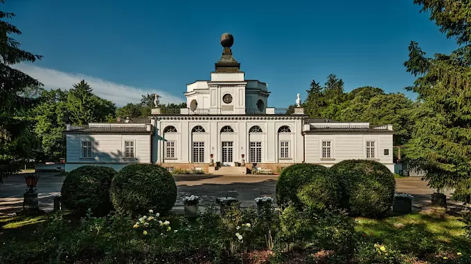 Dom Zjazdów i Konferencji PAN Pałac w Jabłonnie