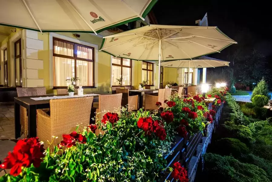 Hotel Cztery Pory Roku