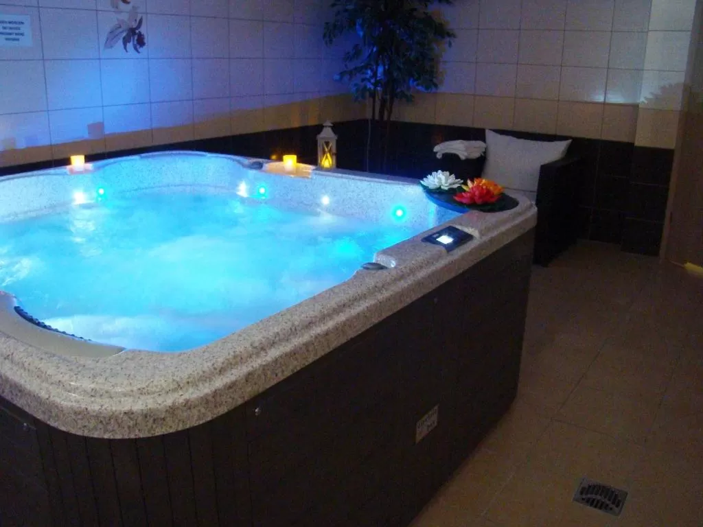 Z czego się składa SPA w ośrodku Bursztyn?