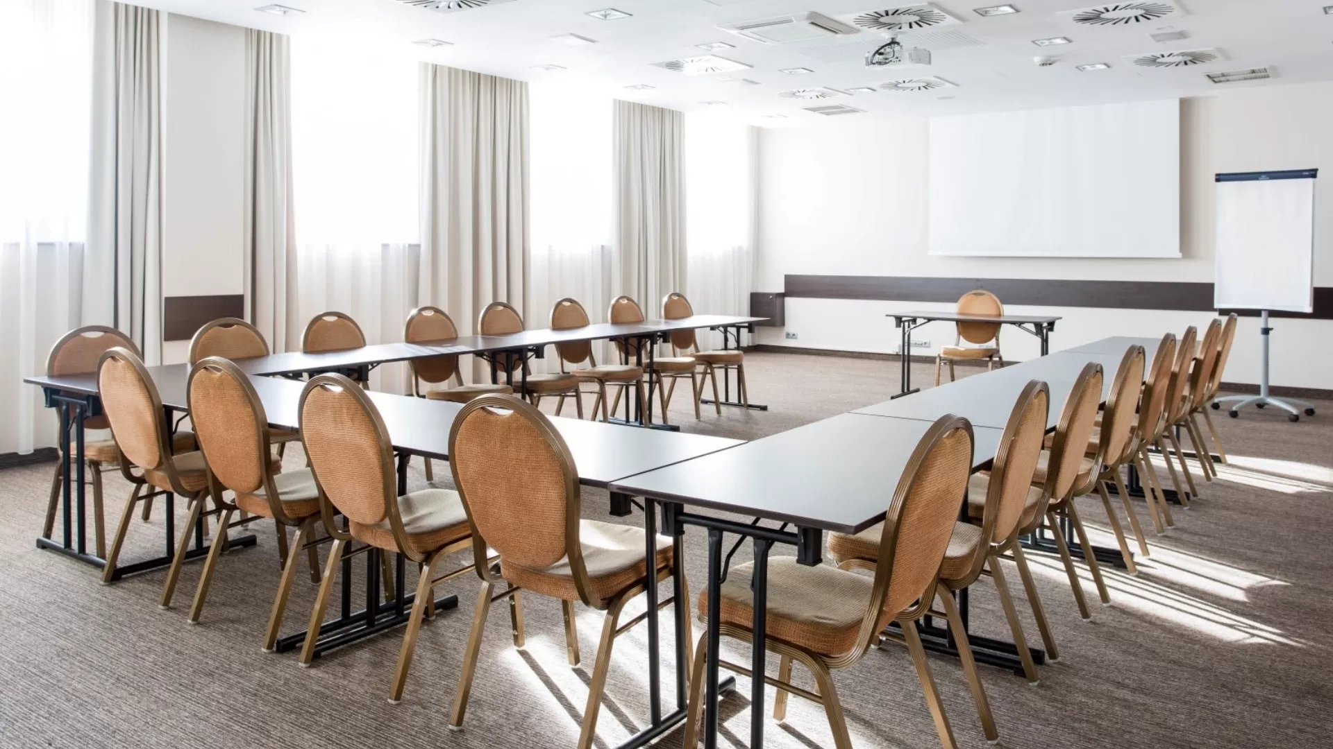 Czy w Gdańsku znajdziemy obiekty konferencyjne z możliwością organizacji bankietów okolicznościowych?