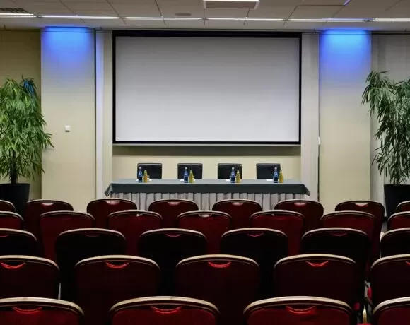 W którym hotelu w Zielonej Górze warto zorganizować konferencję?
