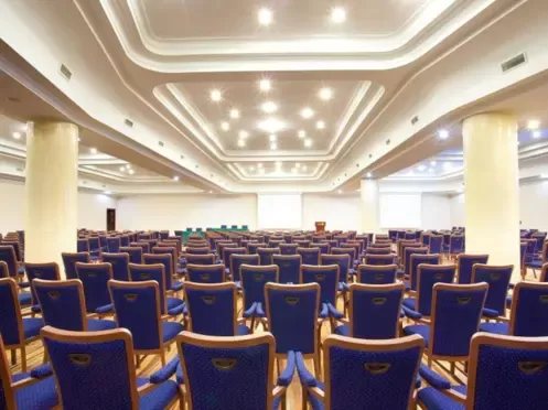 Gdzie w Karpaczu można zorganizować konferencję dla 50 osób?