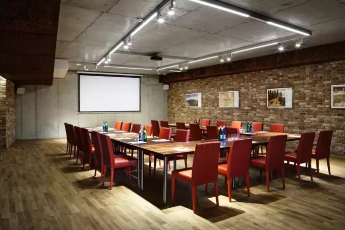 Które sale konferencyjne w Lublinie znajdują się w dogodnej lokalizacji blisko transportu publicznego?