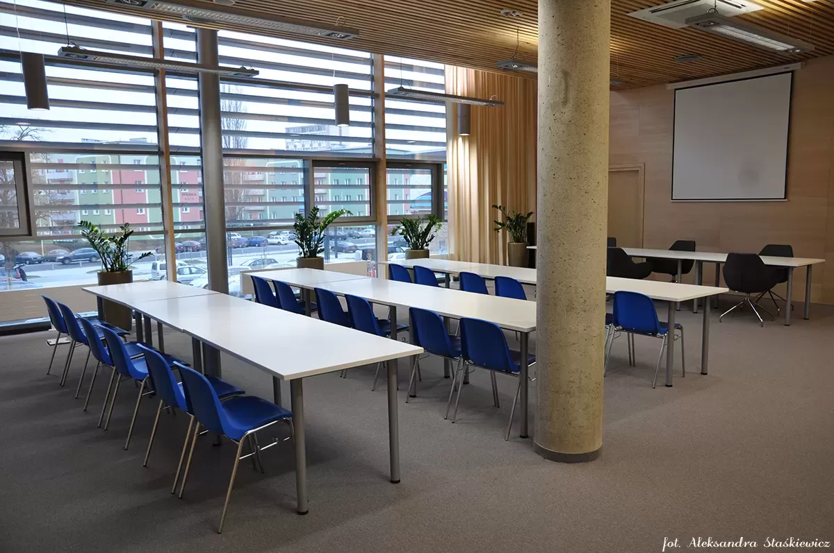 Gdzie w Szczecinie znajdę tanią salę konferencyjną na jednodniowe szkolenie?