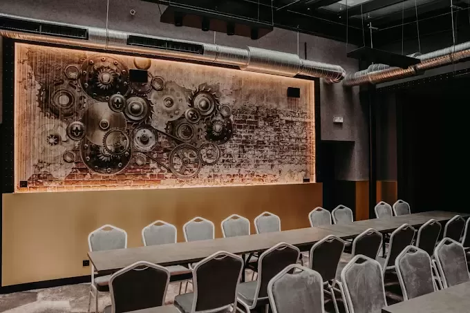 Jakie sale konferencyjne w Katowicach oferują wynajem dla grup do 15 osób?