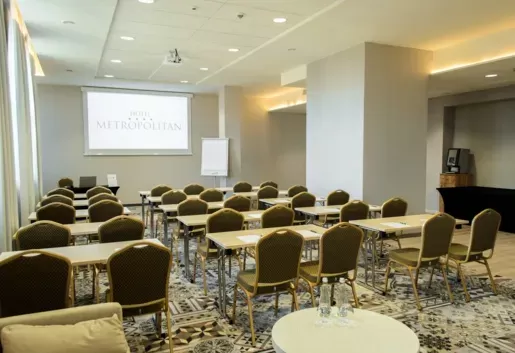Które sale konferencyjne w Rzeszowie są idealne na organizację dużych bankietów?