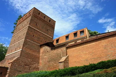 Jakie atrakcje znajdują się w okolicy Copernicus Hotel Toruń? 