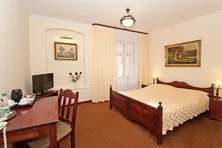 O której zaczyna się i kończy doba hotelowa w Hotelu Retman***?