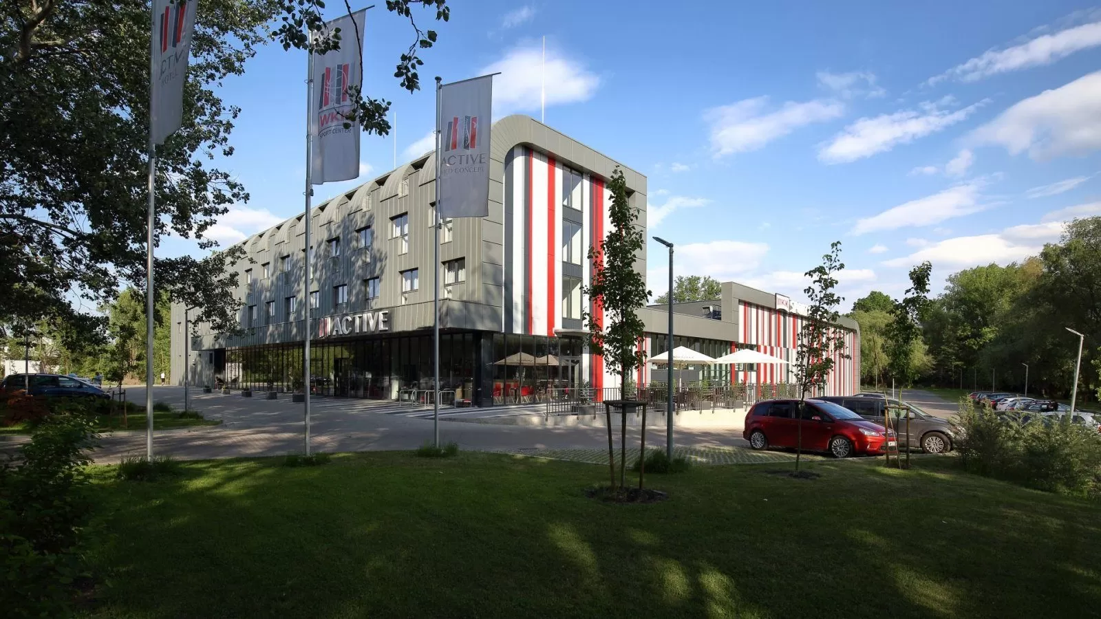 O której zaczyna się i kończy doba hotelowa w Active Hotel***?