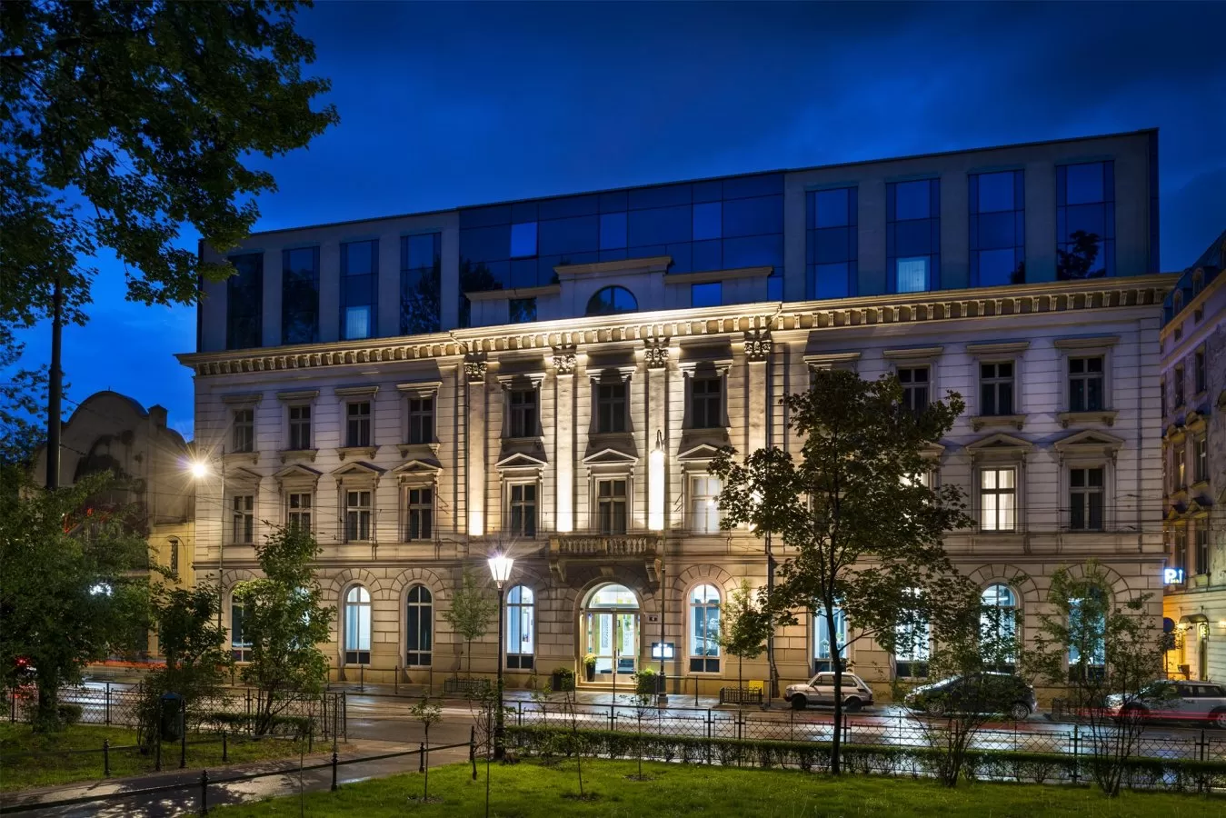 O której zaczyna się i kończy doba hotelowa w Hotelu Best Western Plus Krakow Old Town?
