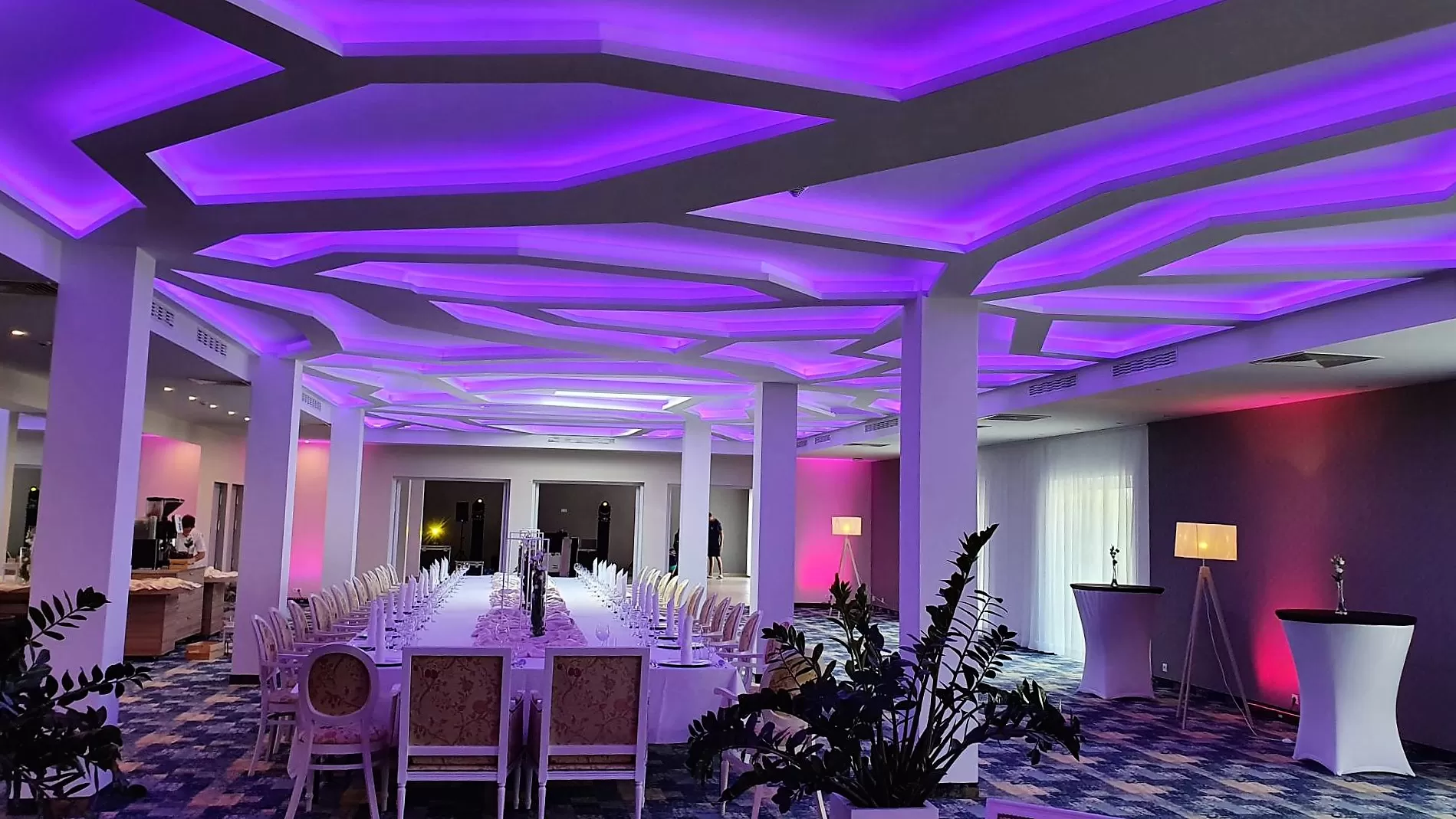 Na ile osób można zorganizować konferencję w Hotelu Green Garden?