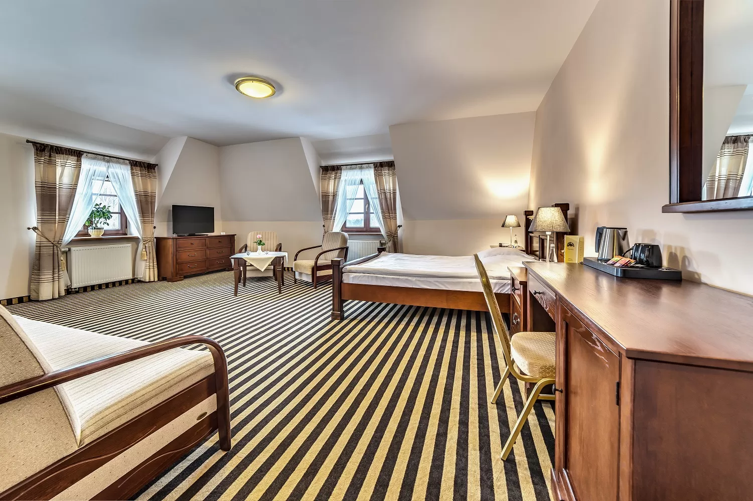 Jakie pokoje oferuje nam Hotel Bobrowy Dwór?