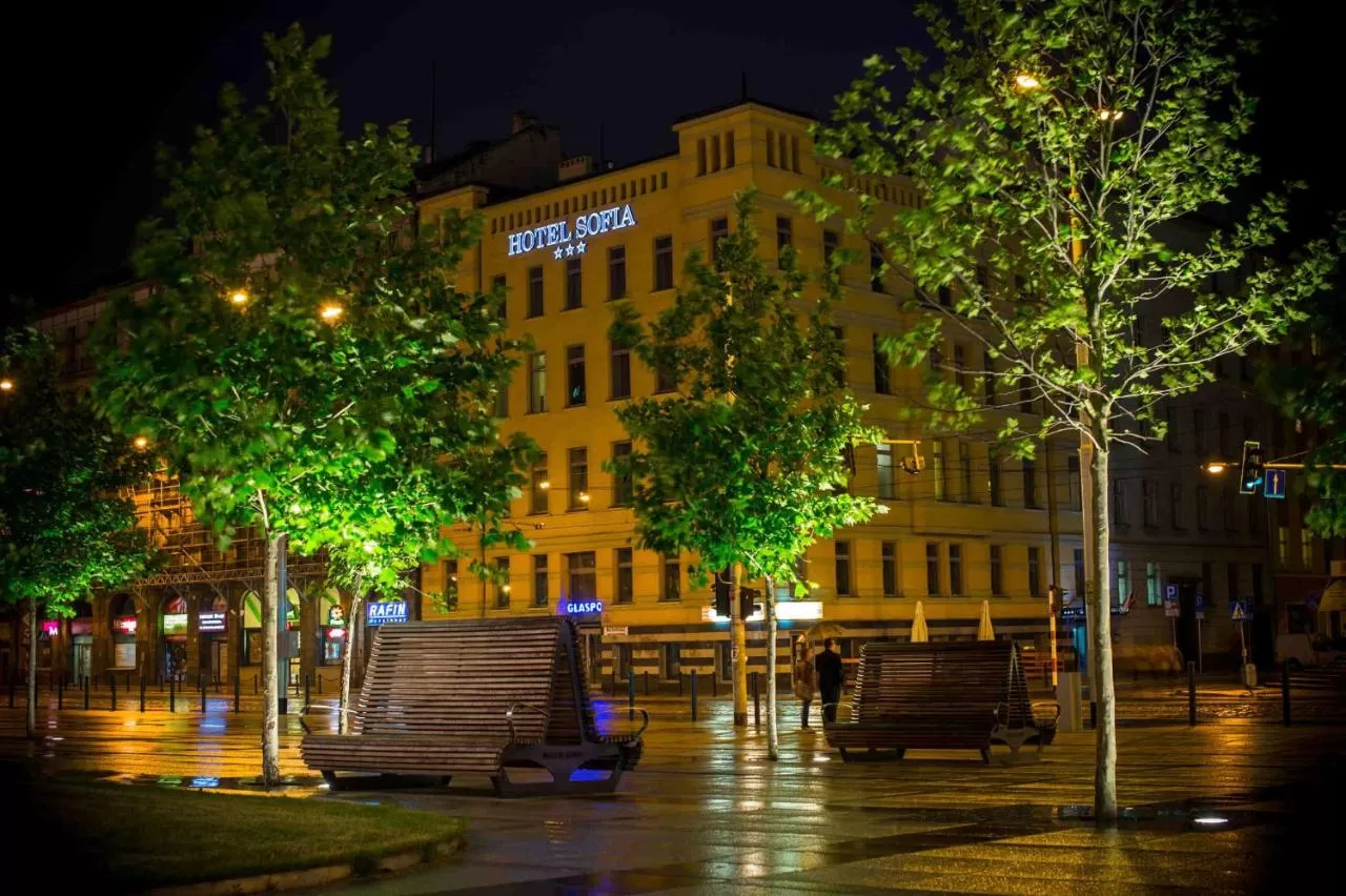 Jakie opcje rekreacji ma do zaoferowania okolica hotelu Sofia?