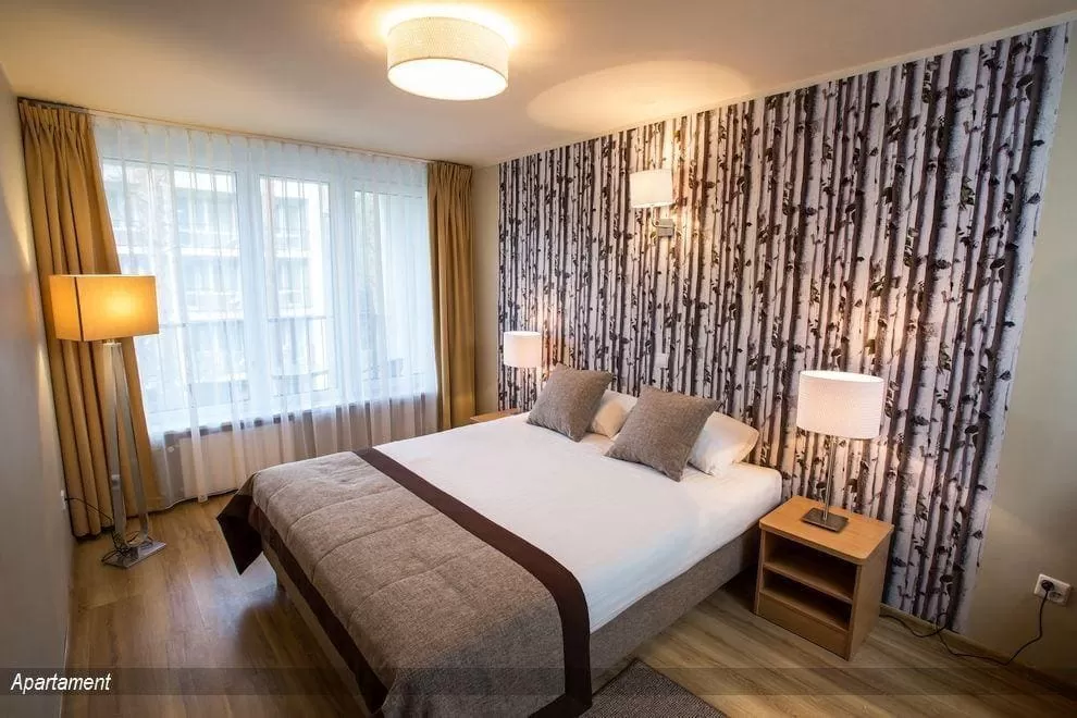 Jakimi pokojami dysponuje Hotel Orle i jakie udogodnienia w nich znajdziemy - np. czy jest w nich lodówka itp.?