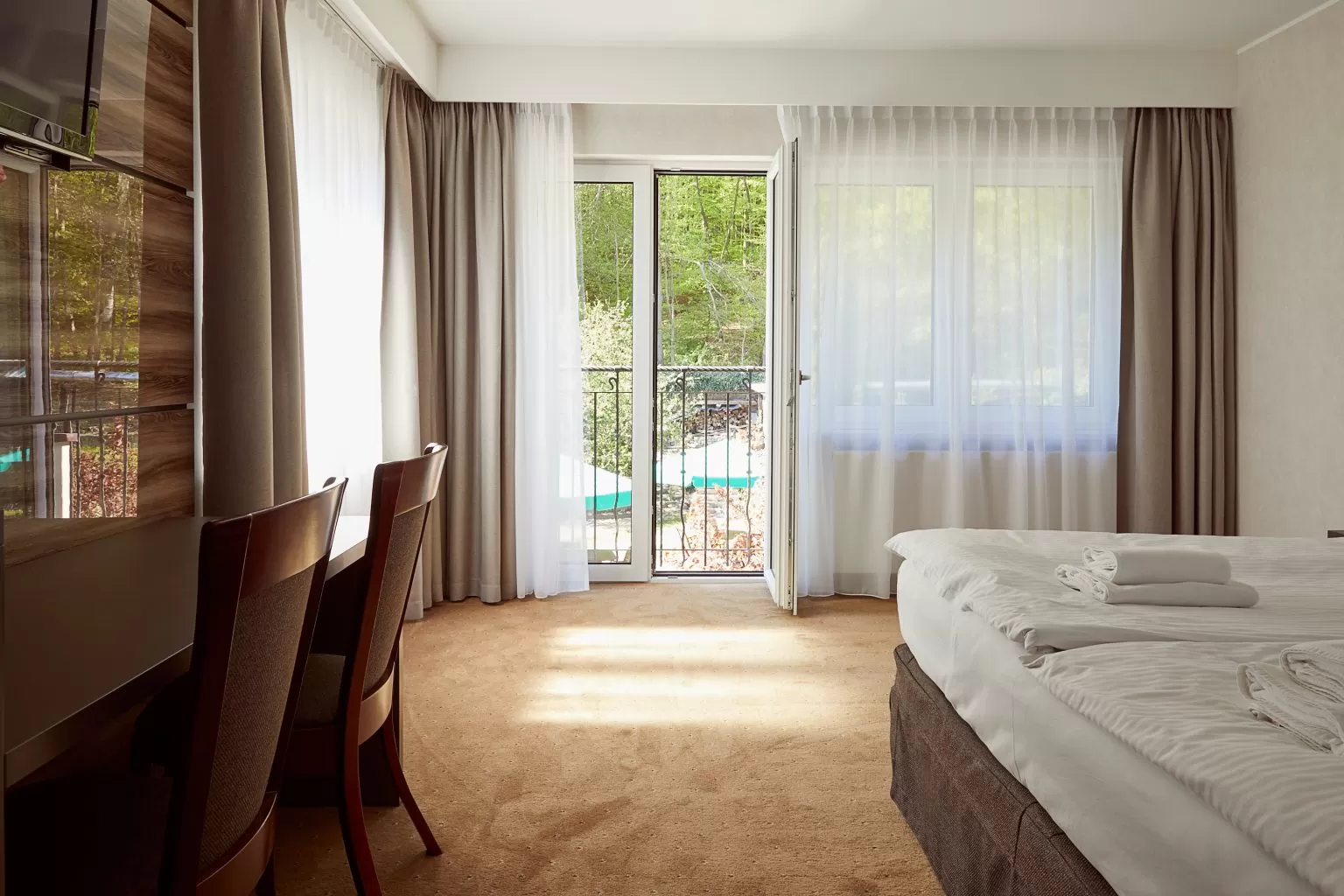 O której zaczyna się i kończy doba hotelowa w Hotelu Villa Eva?