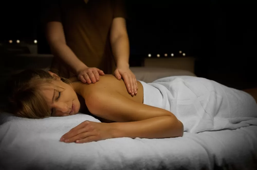 Z jakich form relaksu na terenie obiektu mogą skorzystać goście hotelowi?