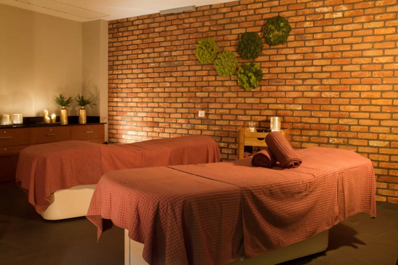 Co składa się na strefę SPA znajdującą się na terenie hotelu?