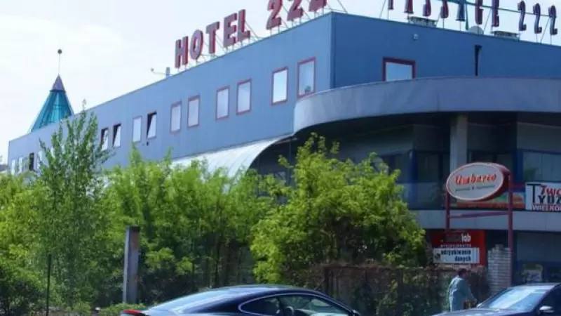Hotel 222**